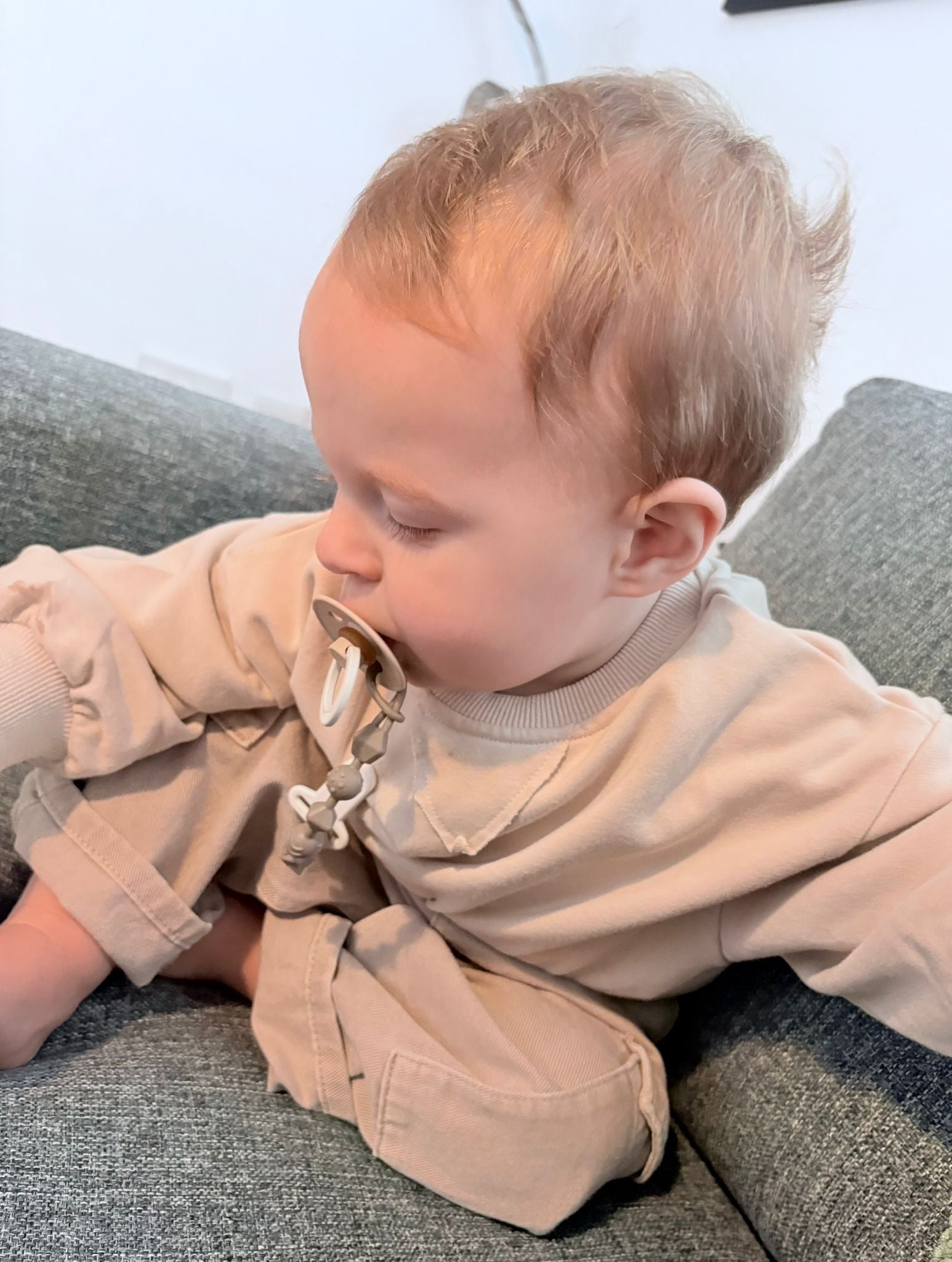 Beige crew jumper