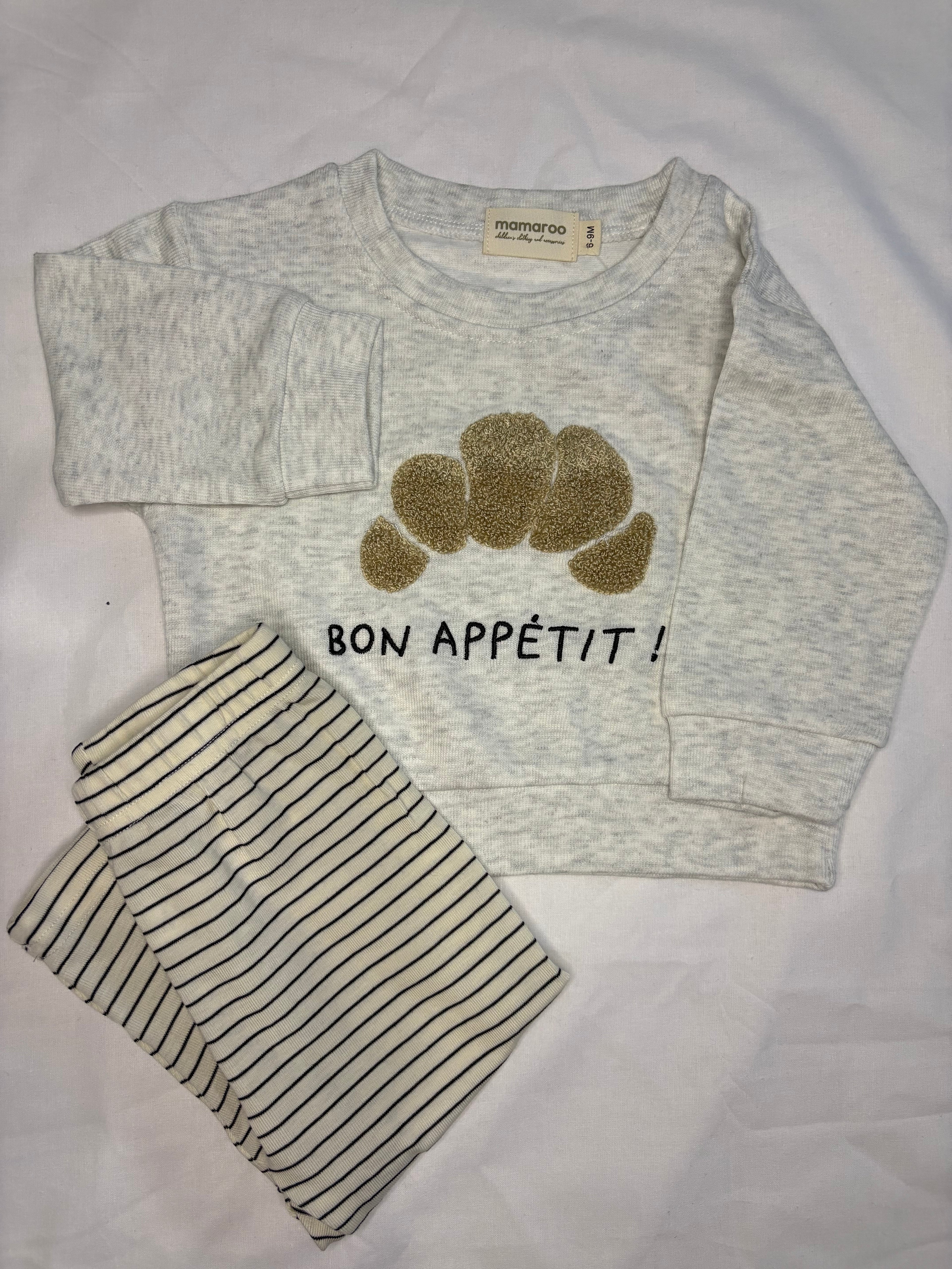Bon Appétit Lounge Set