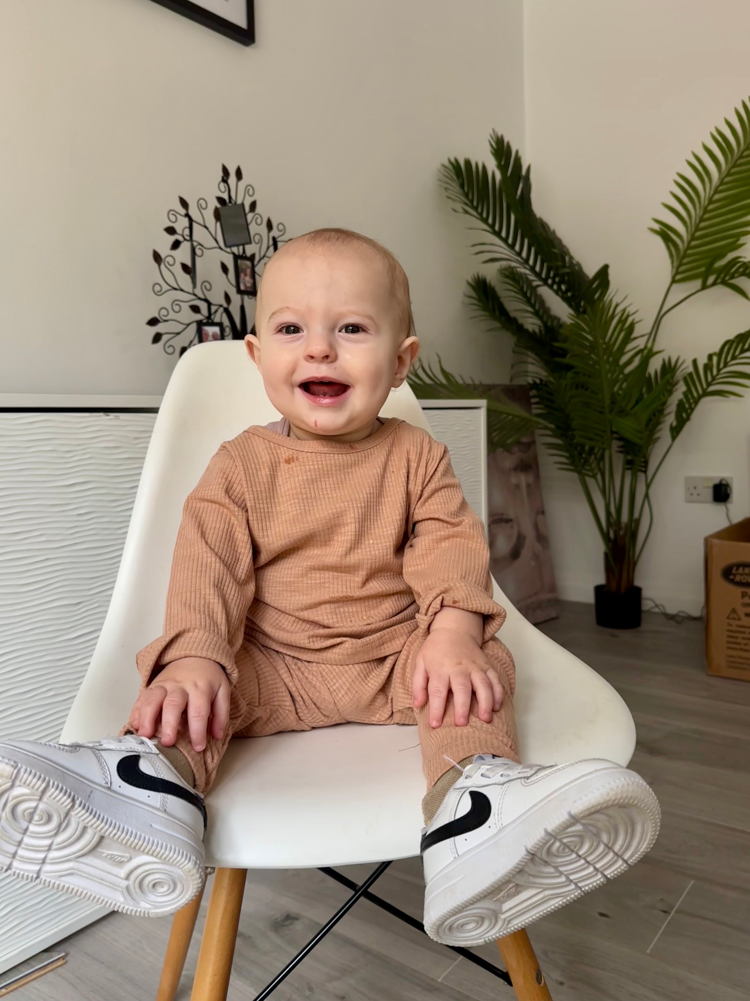Tan Ribbed Lounge Set