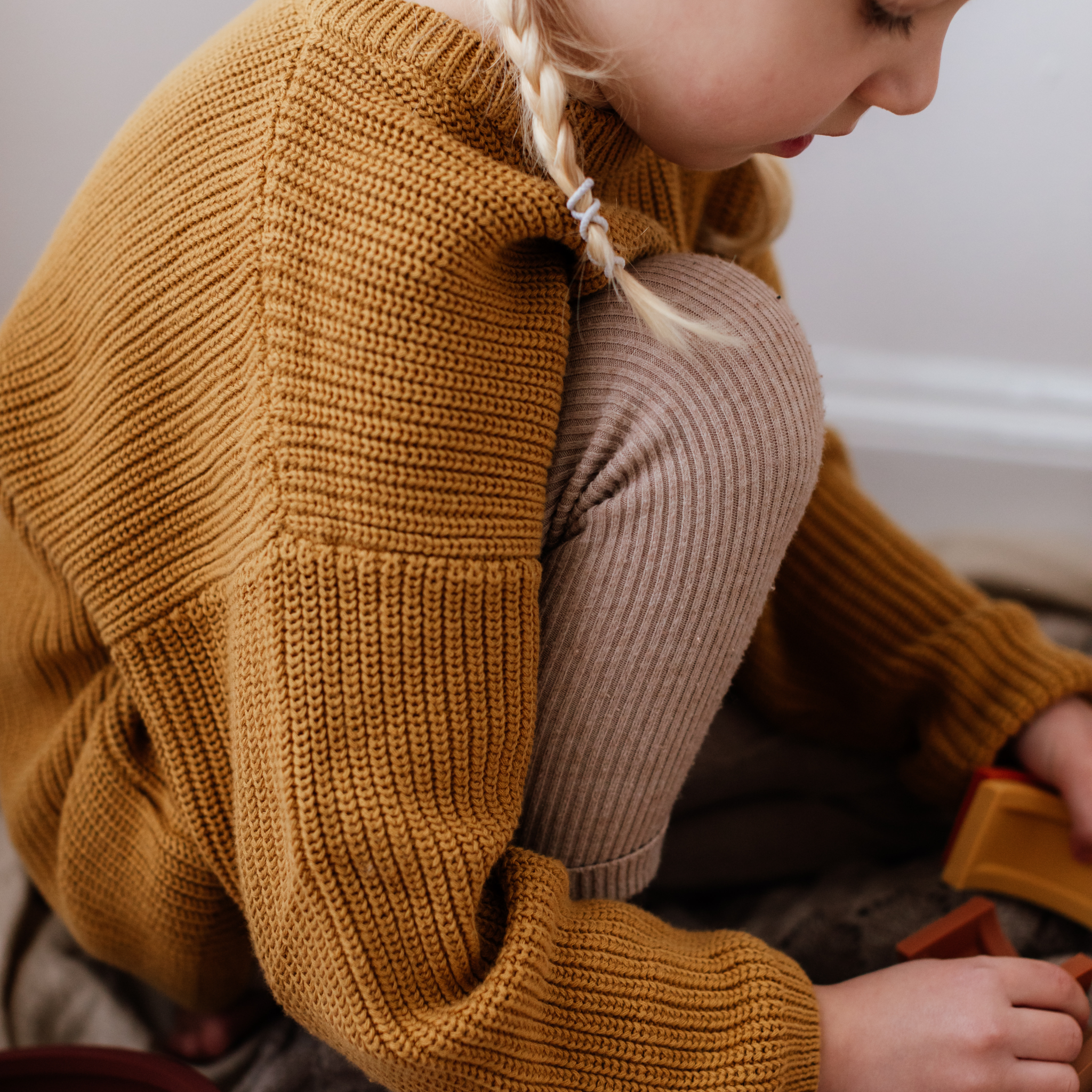 Mustard knit