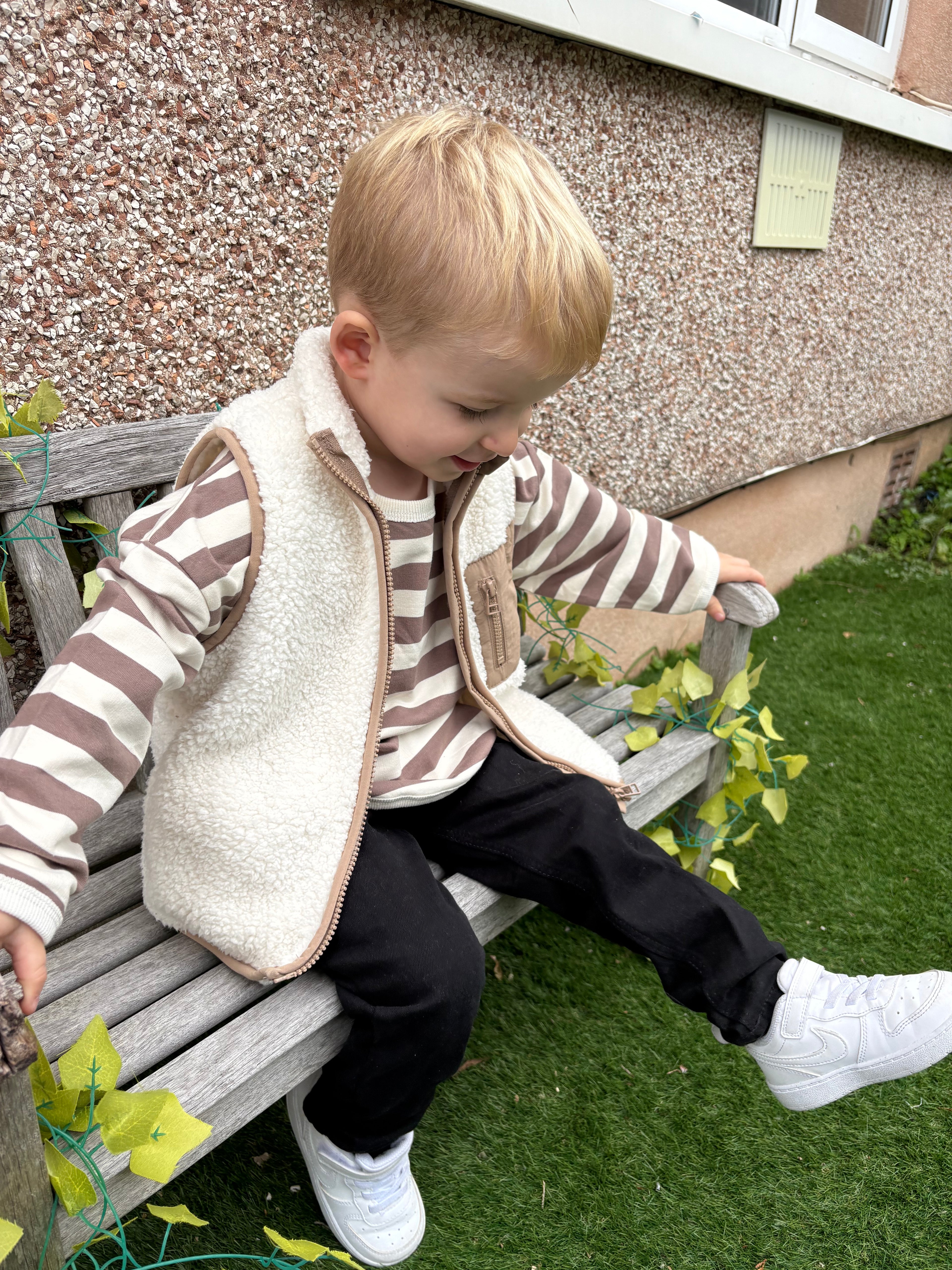 Stripped Long-Sleeve Tee