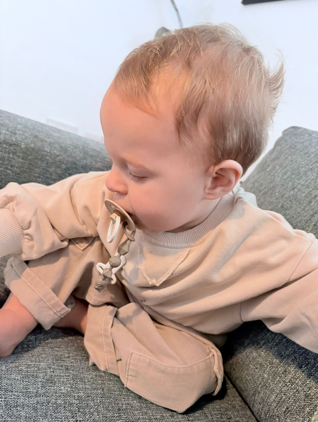 Beige crew jumper